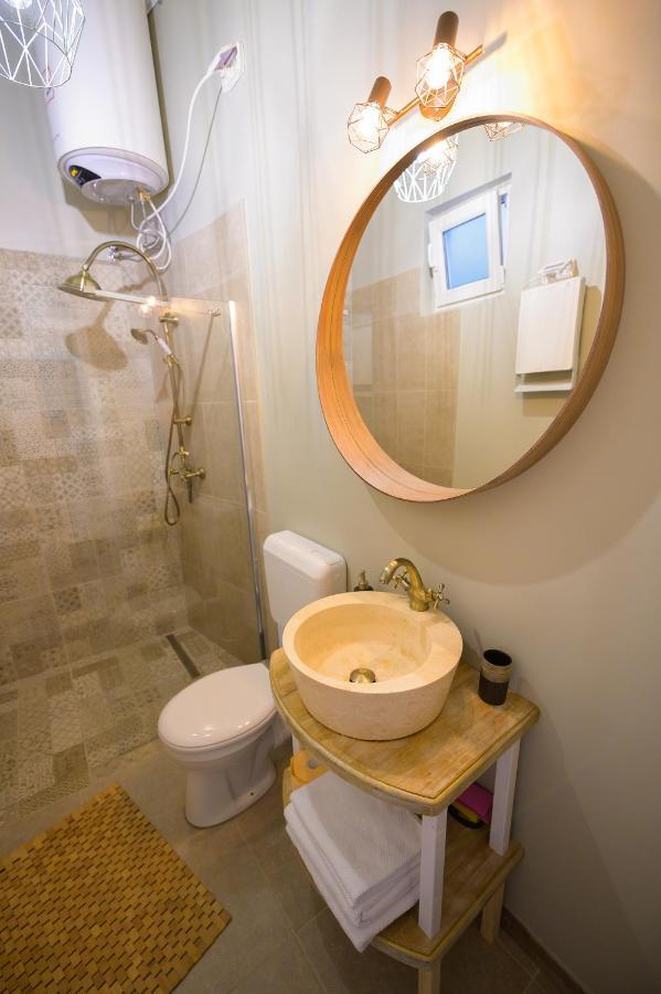 טימישוארה Unirii Old Square Apartments 4 מראה חיצוני תמונה