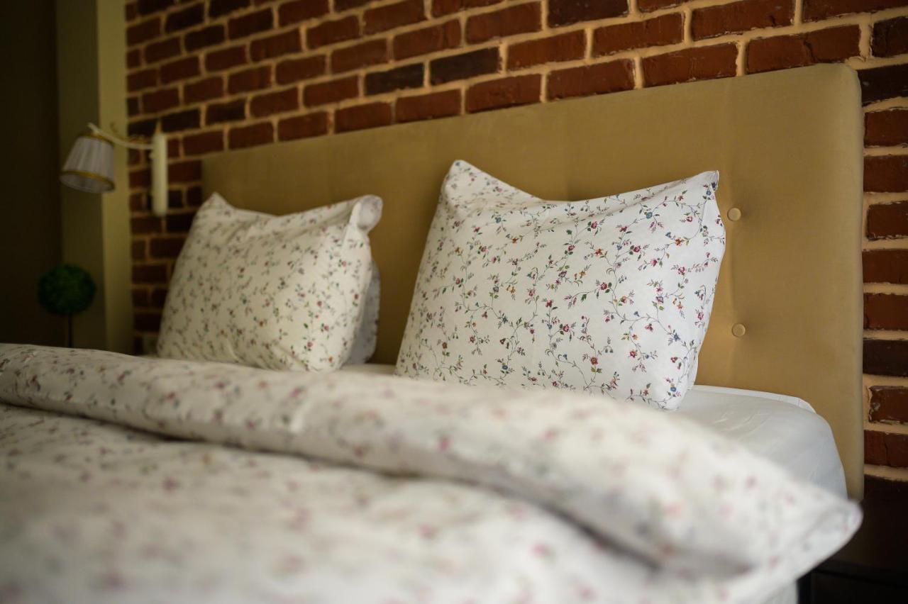טימישוארה Unirii Old Square Apartments 4 מראה חיצוני תמונה